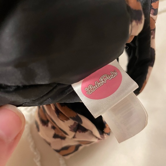 {Lulu Pink} Leopard Dog Ruffle Dress/Coat XS Zipper closure EUC Leash Hooks - Picture 3 of 9